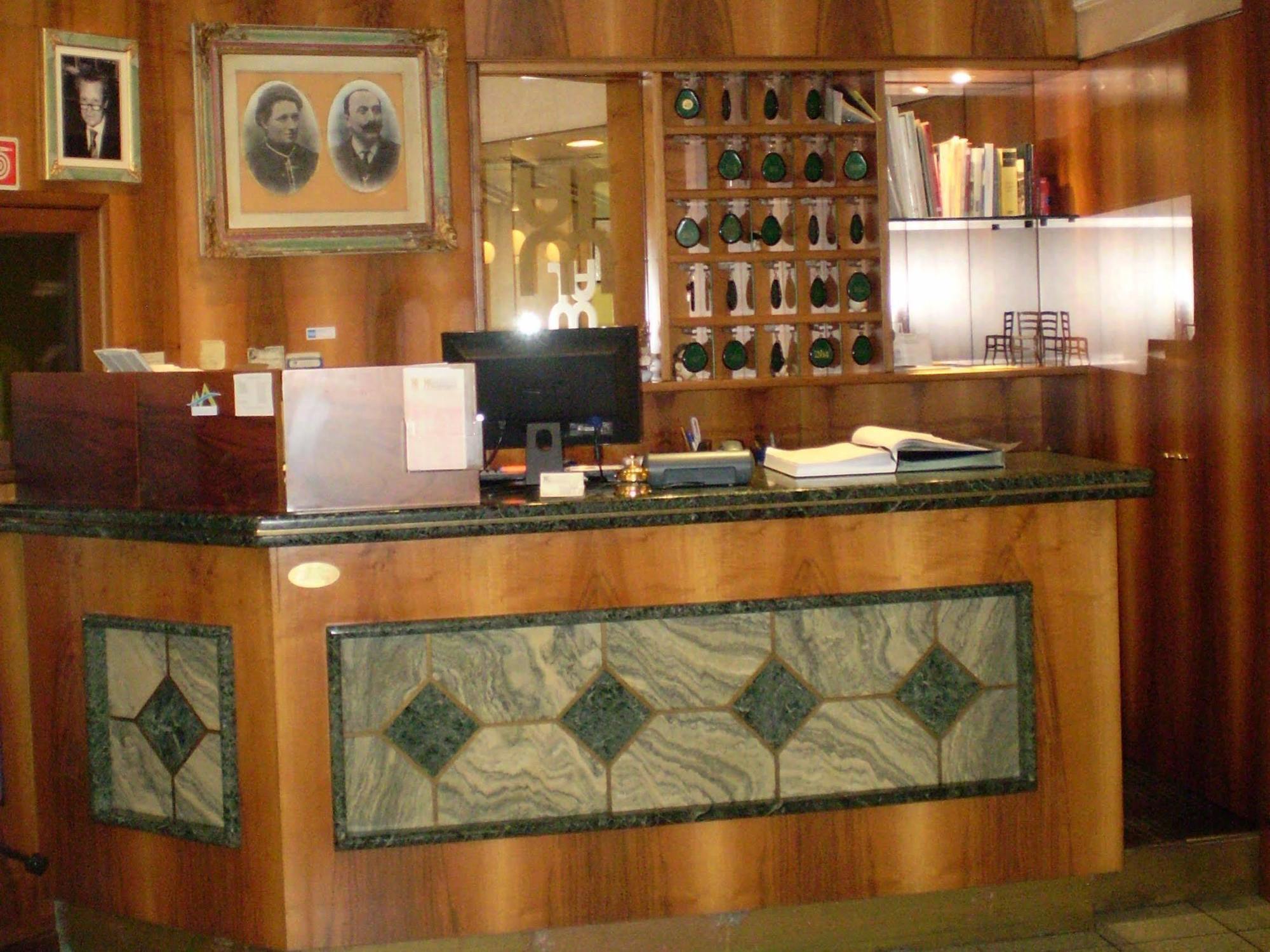 Albergo Moderno Lovere Εξωτερικό φωτογραφία
