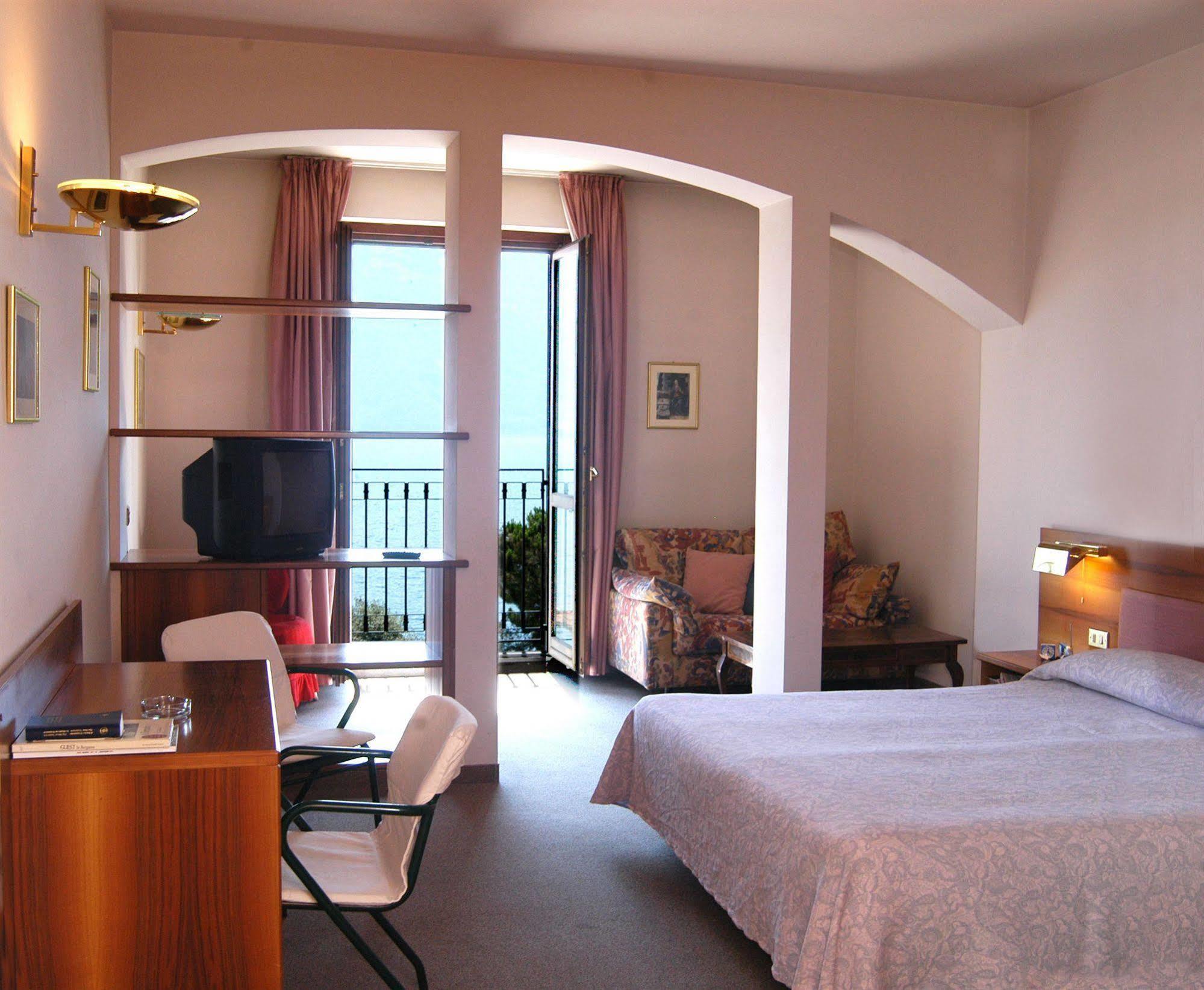 Albergo Moderno Lovere Εξωτερικό φωτογραφία