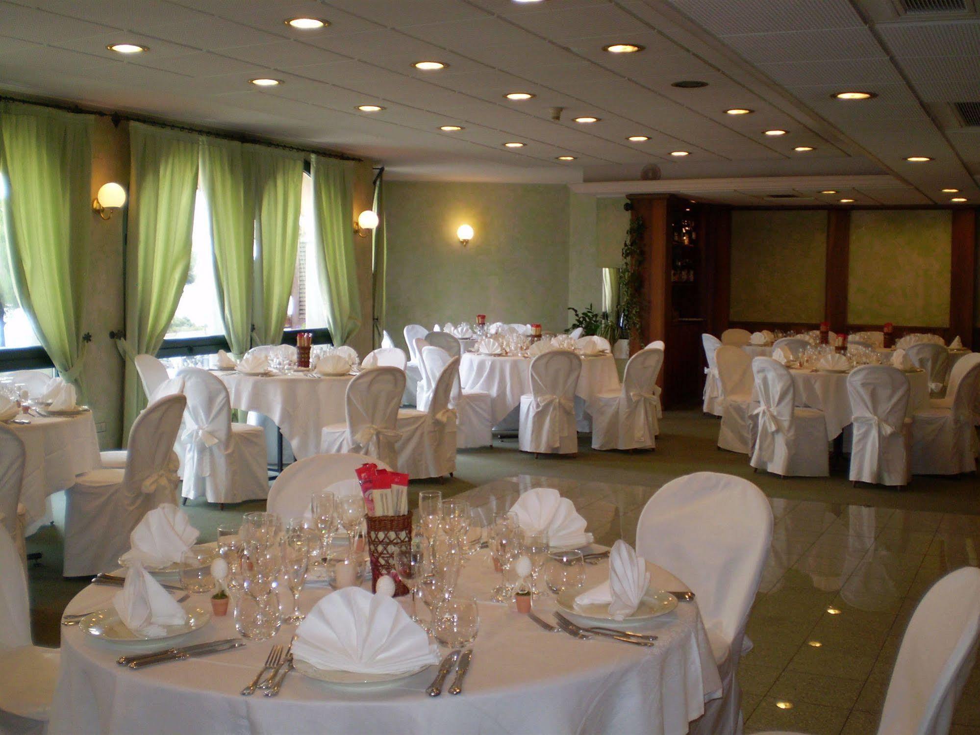 Albergo Moderno Lovere Εξωτερικό φωτογραφία